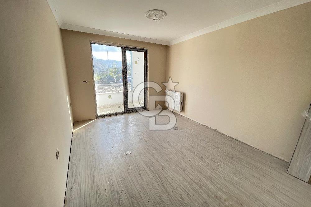 ÇUKURÇAYIR MAH. SİTE İÇERİSİNDE DENİZ MANZARALI 2+1 DAİRE