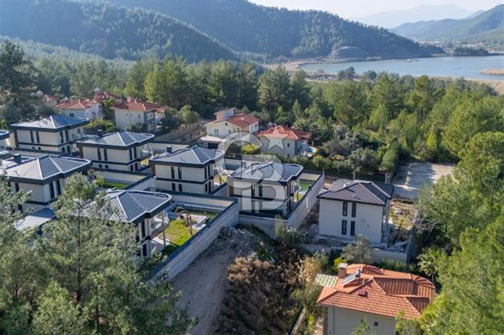 MUĞLA DALAMAN TAŞLIBURUN DA MUHTEŞEM MANZARALI VILLA ARSASI