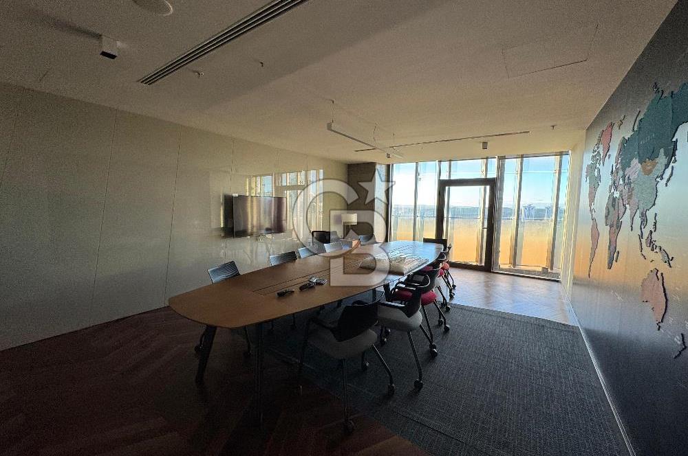 NEO'DAN MASLAK NO 1'DE TAM KAT 1042 M2 PRESTİJLİ OFİS!!