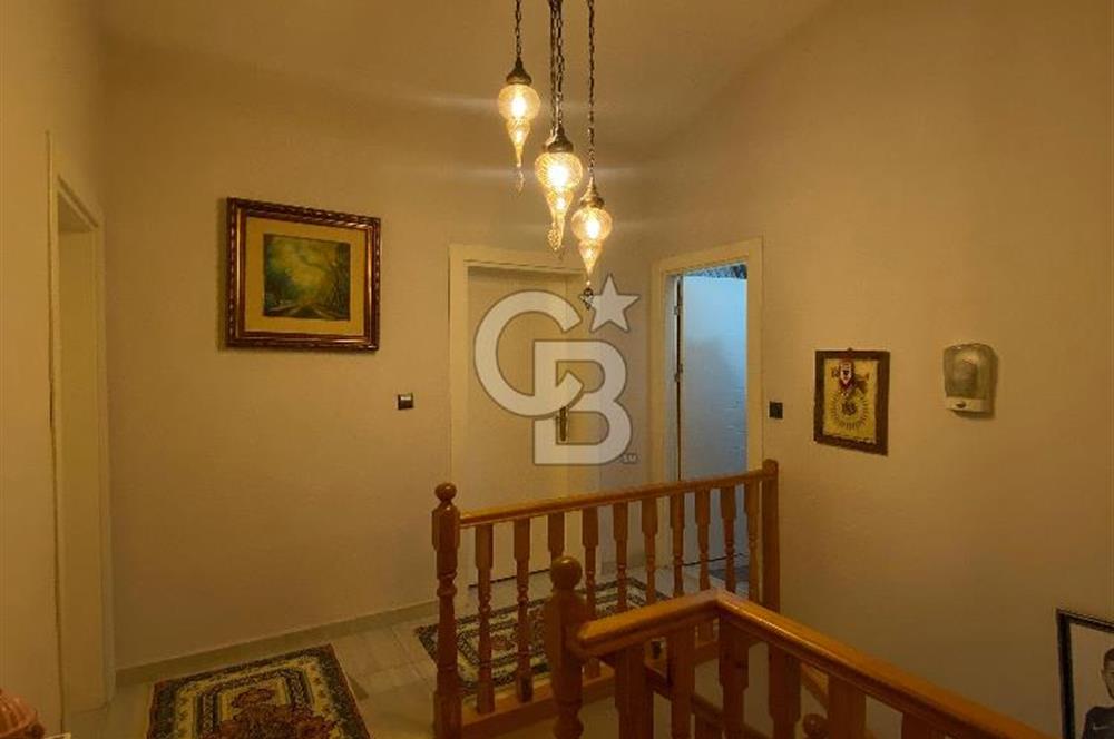 Fabrikalar'da Lüks 7+1 Dubleks Geniş Aile İçin şehrin merkezinde