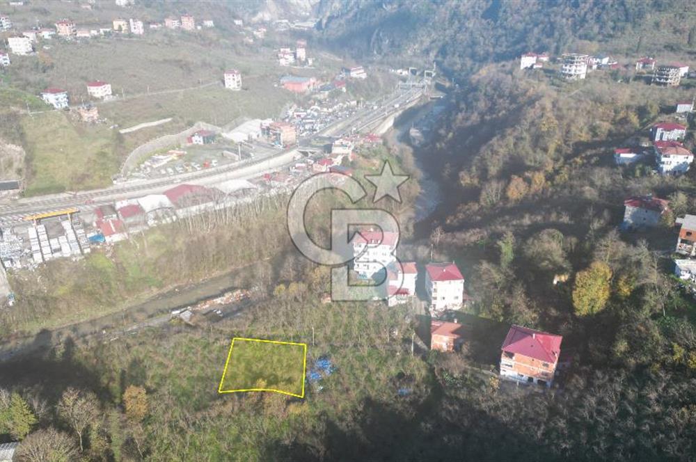 TRABZON'DA SATILIK ARSA İMAR SINIRINDA SAHİLE 5 DAKİKA MESAFEDE