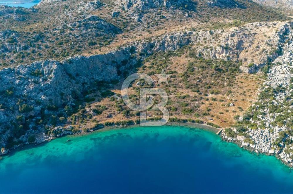 MARMARİS SÖĞÜT'TE DENİZE PARALEL 4750 M2