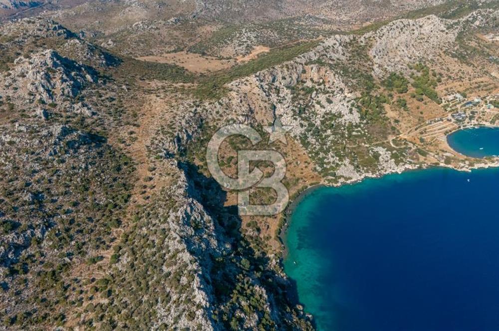 MARMARİS SÖĞÜT'TE DENİZ MANZARALI YATIRIM ARSASI