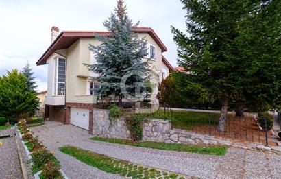 Bilkent Bahçe Konutları’nda Satılık 6+2 Villa 