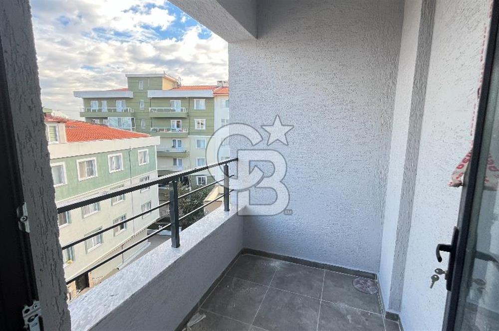 ÇANAKKALE BARBAROS MAHALLESİNDE CADDE ÜZERİ 2+1 SATILIK DAİRE
