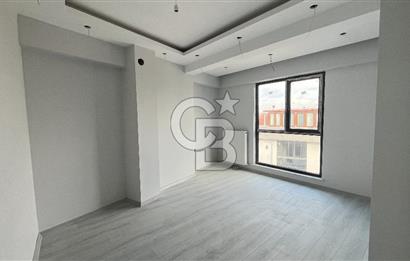 ÇANAKKALE BARBAROS MAHALLESİNDE CADDE ÜZERİ 2+1 SATILIK DAİRE