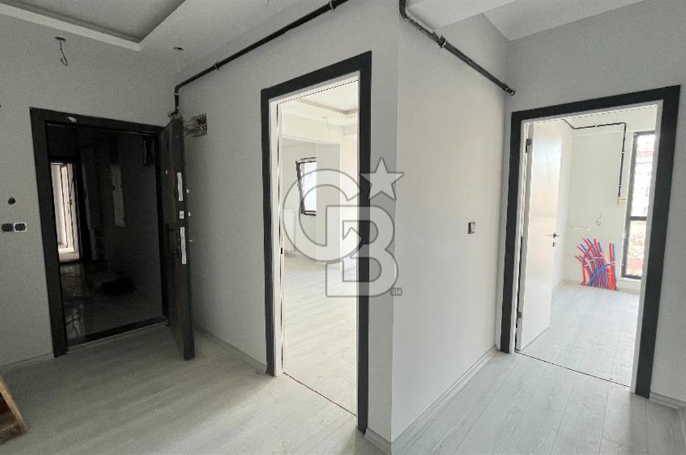 ÇANAKKALE BARBAROS MAHALLESİNDE CADDE ÜZERİ 2+1 SATILIK DAİRE