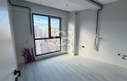 ÇANAKKALE BARBAROS MAHALLESİNDE CADDE ÜZERİ 2+1 SATILIK DAİRE
