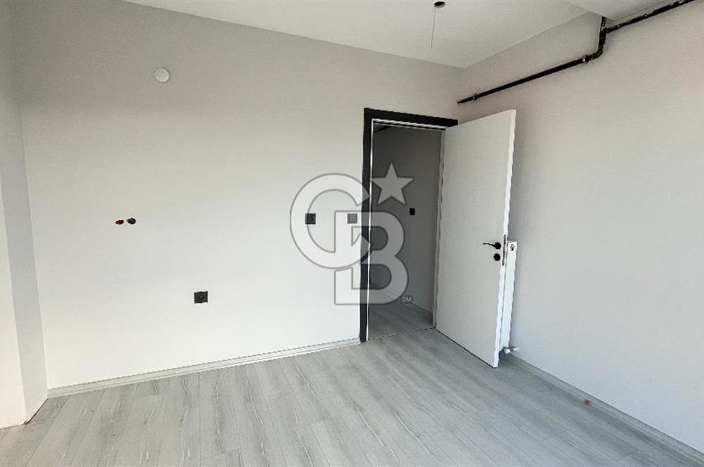 ÇANAKKALE BARBAROS MAHALLESİNDE CADDE ÜZERİ 2+1 SATILIK DAİRE