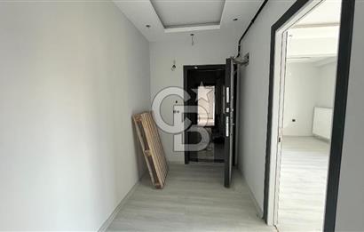 ÇANAKKALE BARBAROS MAHALLESİNDE CADDE ÜZERİ 2+1 SATILIK DAİRE