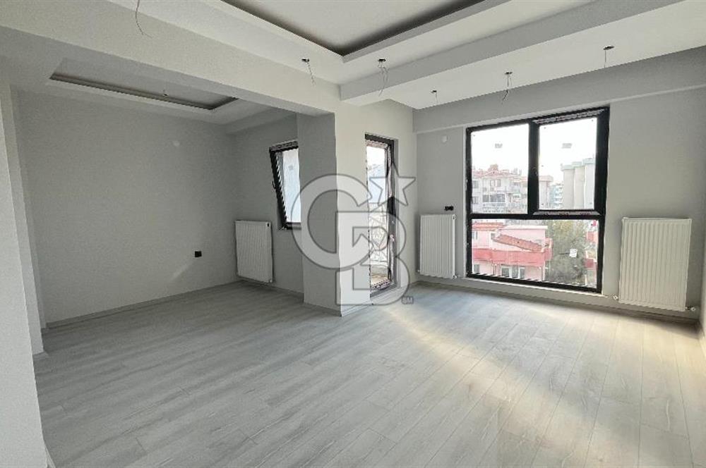 ÇANAKKALE BARBAROS MAHALLESİNDE CADDE ÜZERİ 2+1 SATILIK DAİRE