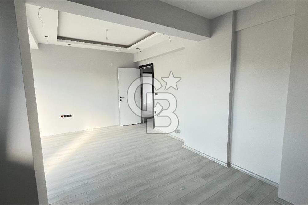 ÇANAKKALE BARBAROS MAHALLESİNDE CADDE ÜZERİ 2+1 SATILIK DAİRE