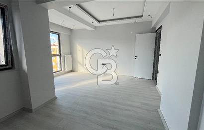 ÇANAKKALE BARBAROS MAHALLESİNDE CADDE ÜZERİ 2+1 SATILIK DAİRE
