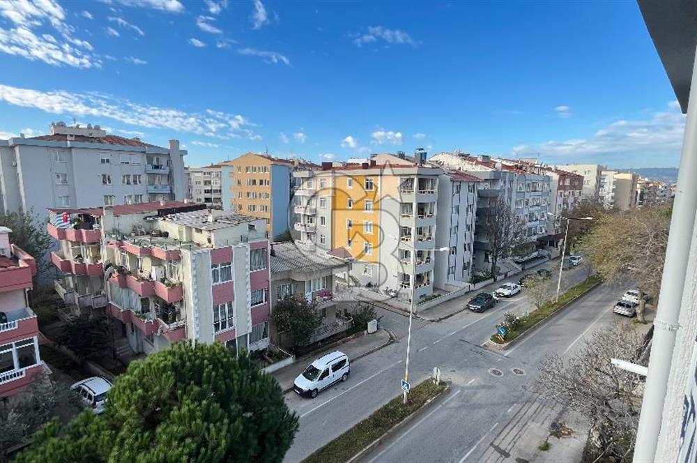 ÇANAKKALE BARBAROS MAHALLESİNDE CADDE ÜZERİ 2+1 SATILIK DAİRE
