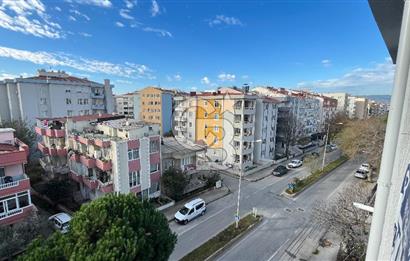 ÇANAKKALE BARBAROS MAHALLESİNDE CADDE ÜZERİ 2+1 SATILIK DAİRE