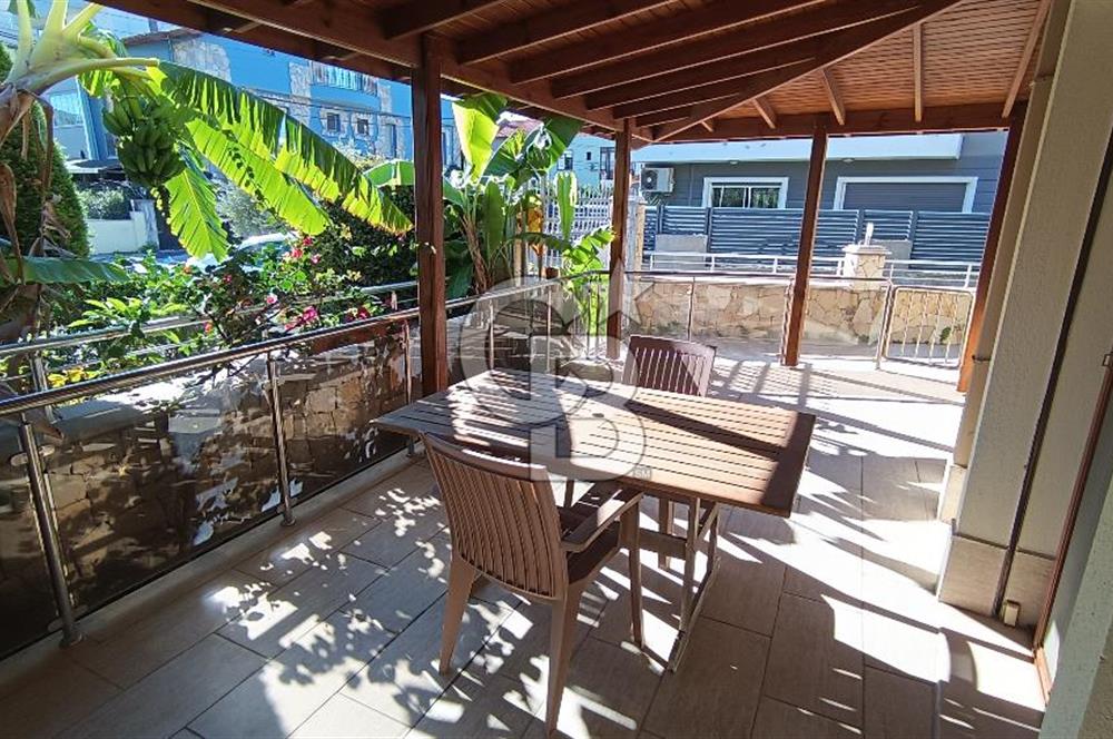 Güzelbahçe Yalı Mh'de, 4+1 Triplex, Şömineli, Teraslı, Bahçeli