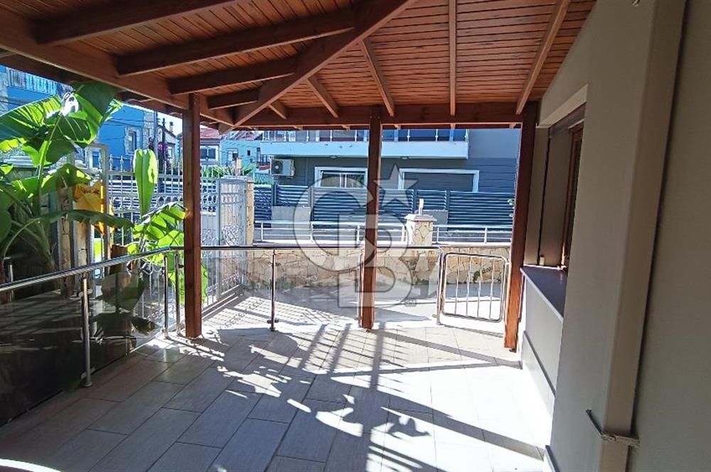 Güzelbahçe Yalı Mh'de, 4+1 Triplex, Şömineli, Teraslı, Bahçeli