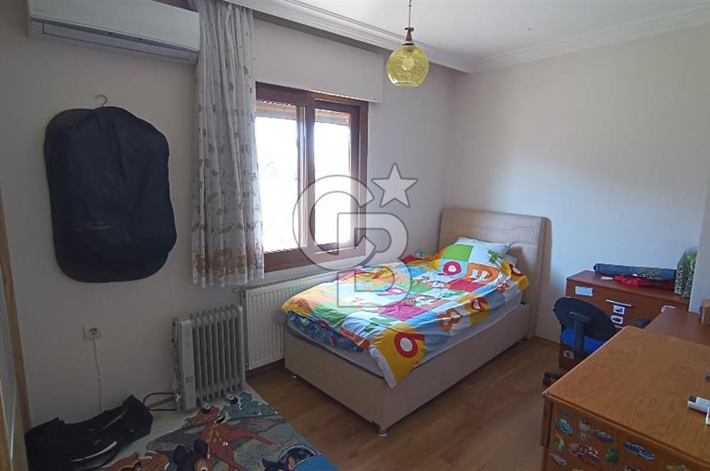 Güzelbahçe Yalı Mh'de, 4+1 Triplex, Şömineli, Teraslı, Bahçeli