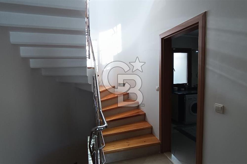 Güzelbahçe Yalı Mh'de, 4+1 Triplex, Şömineli, Teraslı, Bahçeli