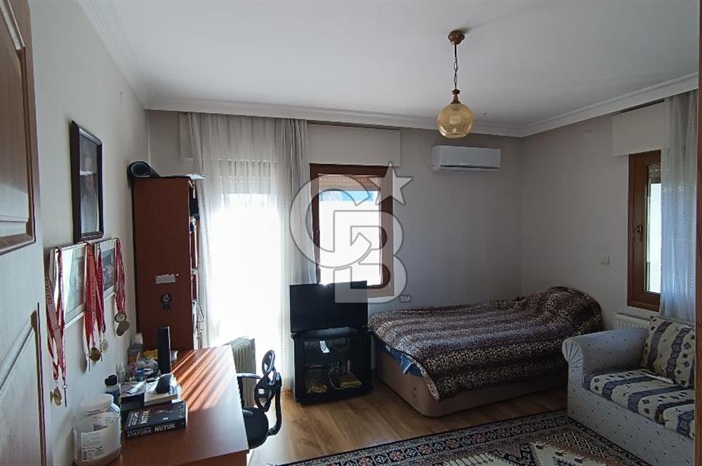 Güzelbahçe Yalı Mh'de, 4+1 Triplex, Şömineli, Teraslı, Bahçeli