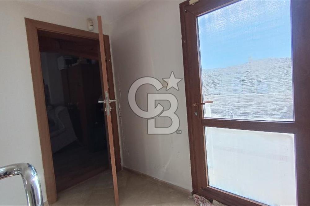 Güzelbahçe Yalı Mh'de, 4+1 Triplex, Şömineli, Teraslı, Bahçeli