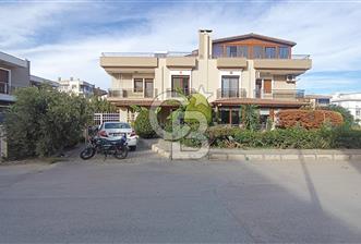 Güzelbahçe Yalı Mh'de, 4+1 Triplex, Şömineli, Teraslı, Bahçeli - 4 - 322330