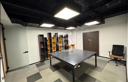 NEO' DAN METROCİTY AVM'DE 300 M2 KIRALIK MOBILYALI OFİS