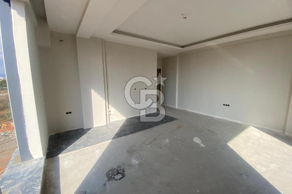 Döşemealtı Golden Lifeta Doğa ve Havuz Manzaralı Lüks Daire