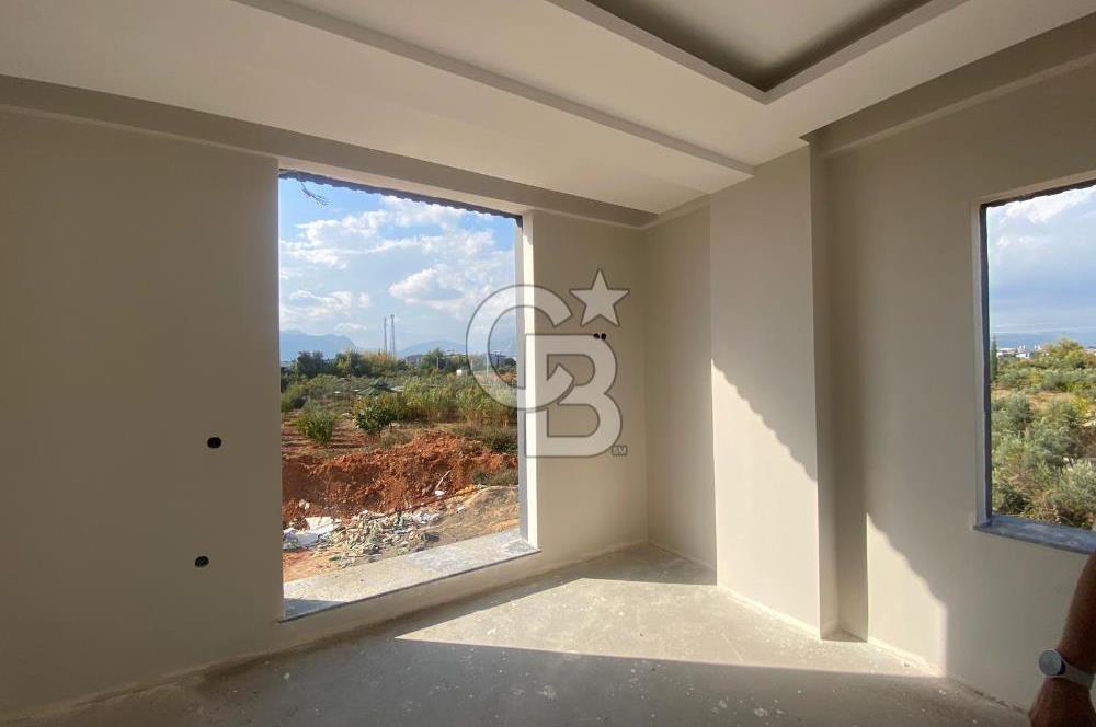 Döşemealtı Golden Lifeta Doğa ve Havuz Manzaralı Lüks Daire