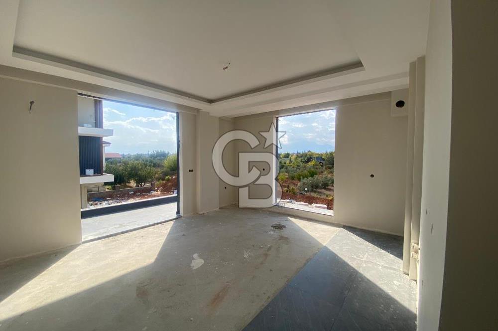 Döşemealtı Golden Lifeta Doğa ve Havuz Manzaralı Lüks Daire