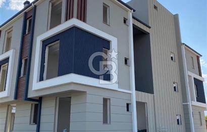 Döşemealtı Golden Lifeta Doğa ve Havuz Manzaralı Lüks Daire