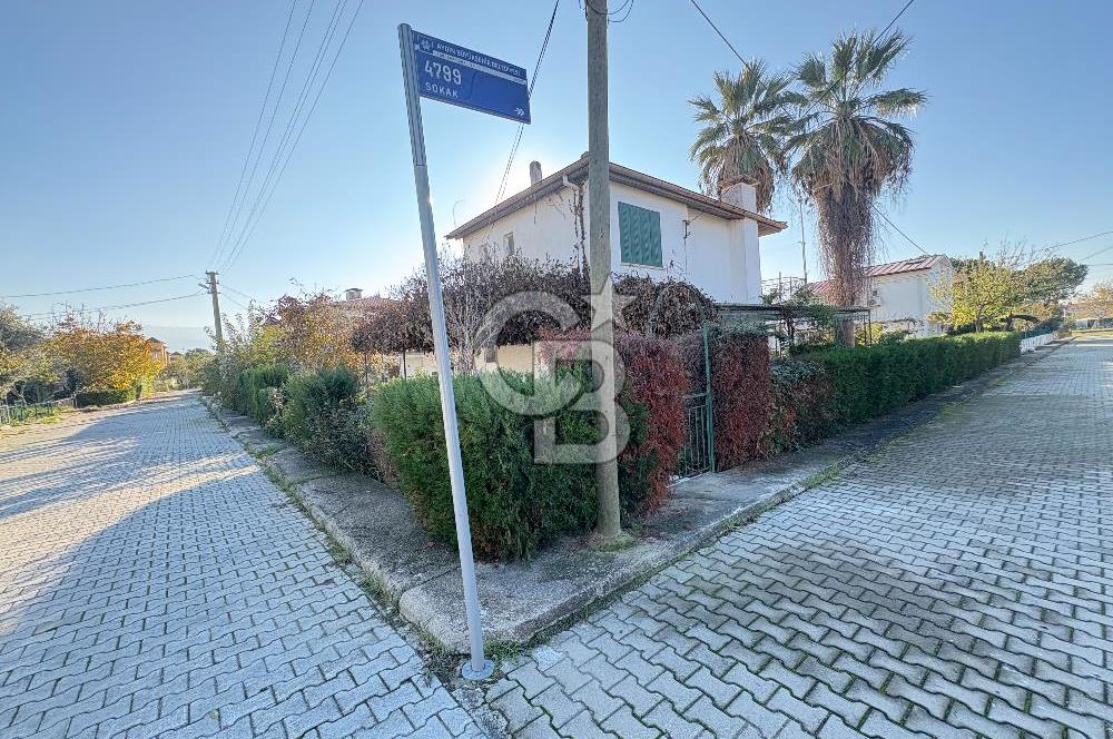 Kuşadası-Soğucak Denize 400 m. Özel Havuzlu Eşyalı Satılık Villa