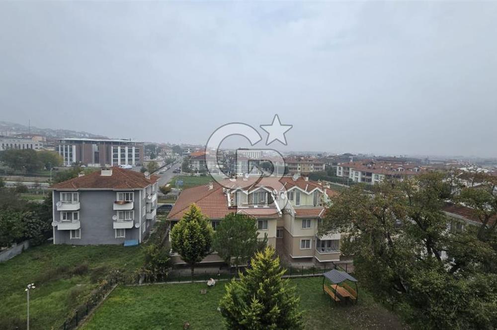 Merkezi Konumda Şömineli-Verandalı-Dubleks 220m2 Daire