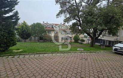 Merkezi Konumda Şömineli-Verandalı-Dubleks 220m2 Daire