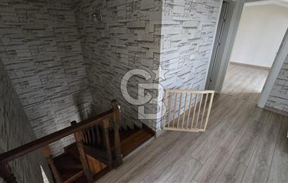 Merkezi Konumda Şömineli-Verandalı-Dubleks 220m2 Daire