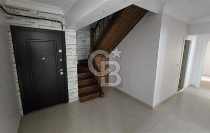 Merkezi Konumda Şömineli-Verandalı-Dubleks 220m2 Daire