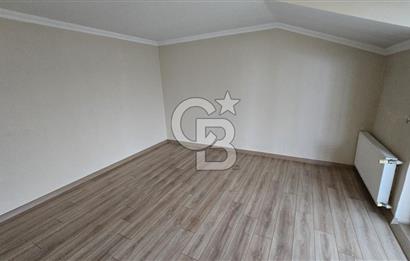 Merkezi Konumda Şömineli-Verandalı-Dubleks 220m2 Daire