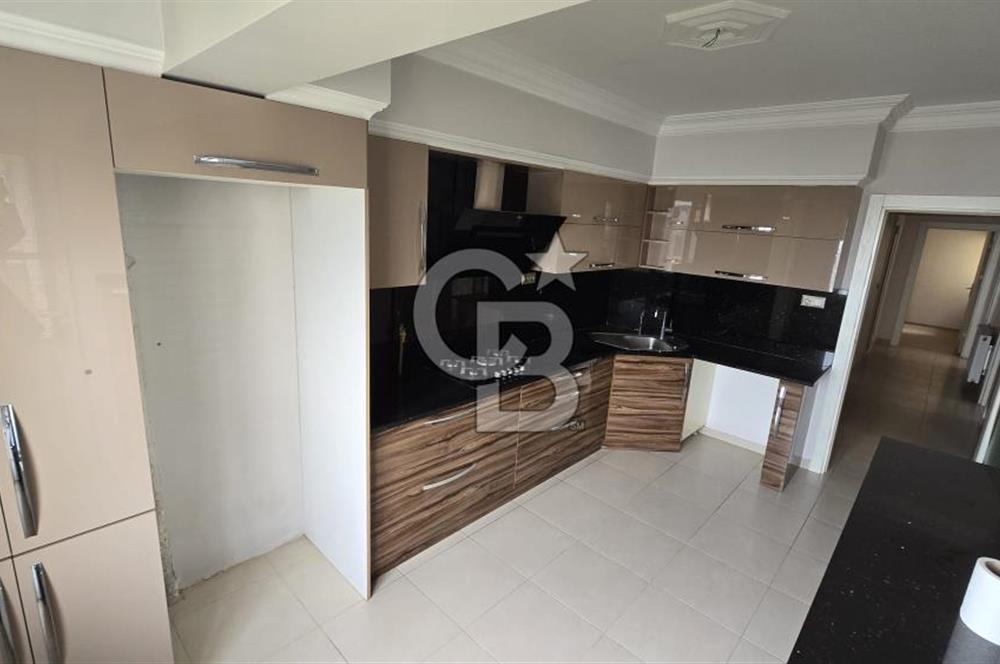 Merkezi Konumda Şömineli-Verandalı-Dubleks 220m2 Daire