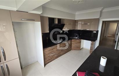 Merkezi Konumda Şömineli-Verandalı-Dubleks 220m2 Daire