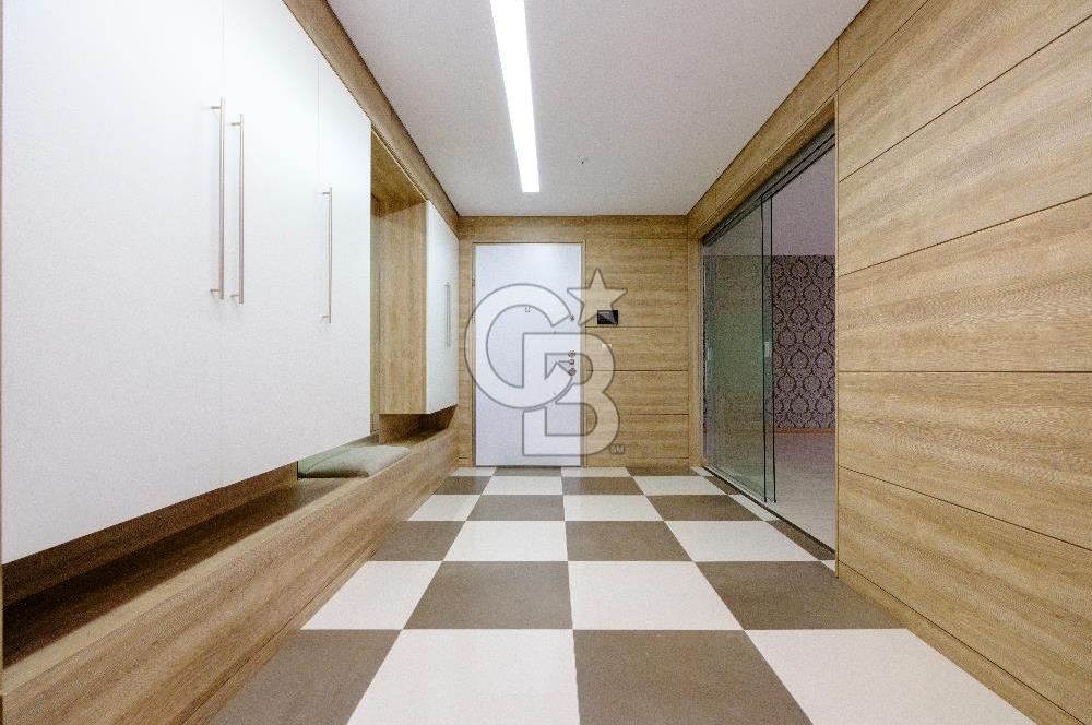 Kaşmir Mavi Orkide Sitesinde 4+1 Kısmi Göl Manzaralı Satılık Daire