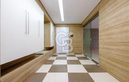 Kaşmir Mavi Orkide Sitesinde 4+1 Kısmi Göl Manzaralı Satılık Daire