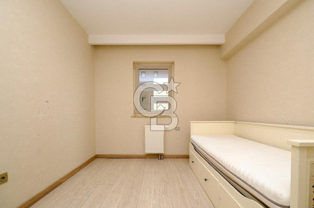 Kaşmir Mavi Orkide Sitesinde 4+1 Kısmi Göl Manzaralı Satılık Daire