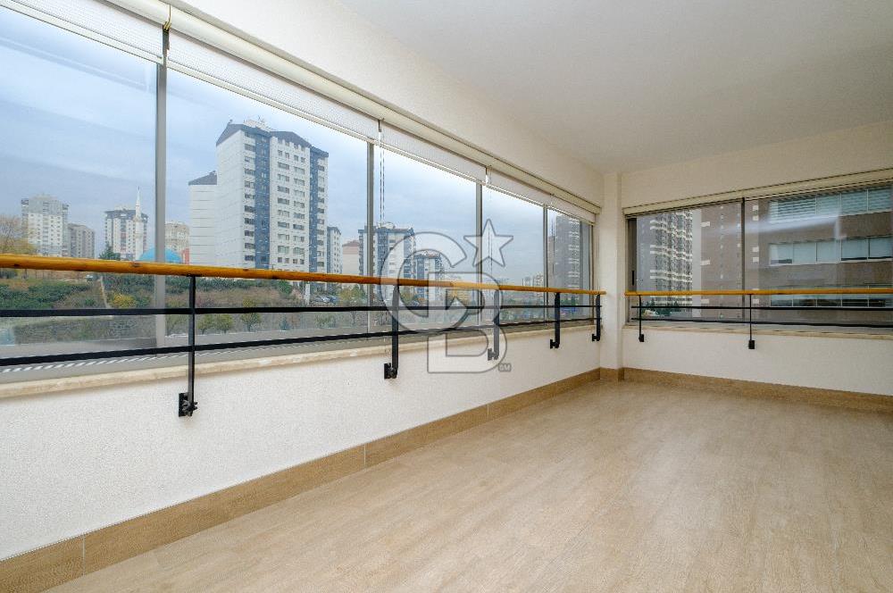 Kaşmir Mavi Orkide Sitesinde 4+1 Kısmi Göl Manzaralı Satılık Daire