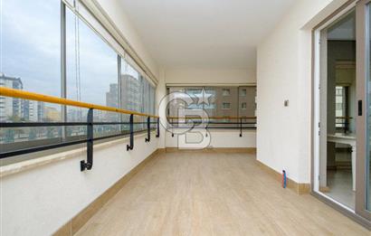 Kaşmir Mavi Orkide Sitesinde 4+1 Kısmi Göl Manzaralı Satılık Daire