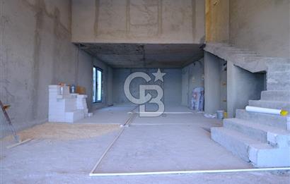 TRİLYEDE SATILIK MUHTEŞEM PANORAMİK DENİZ MANZARALI 3+1 VİLLA