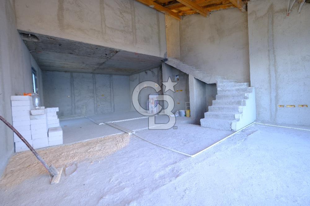 TRİLYEDE SATILIK MUHTEŞEM PANORAMİK DENİZ MANZARALI 3+1 VİLLA