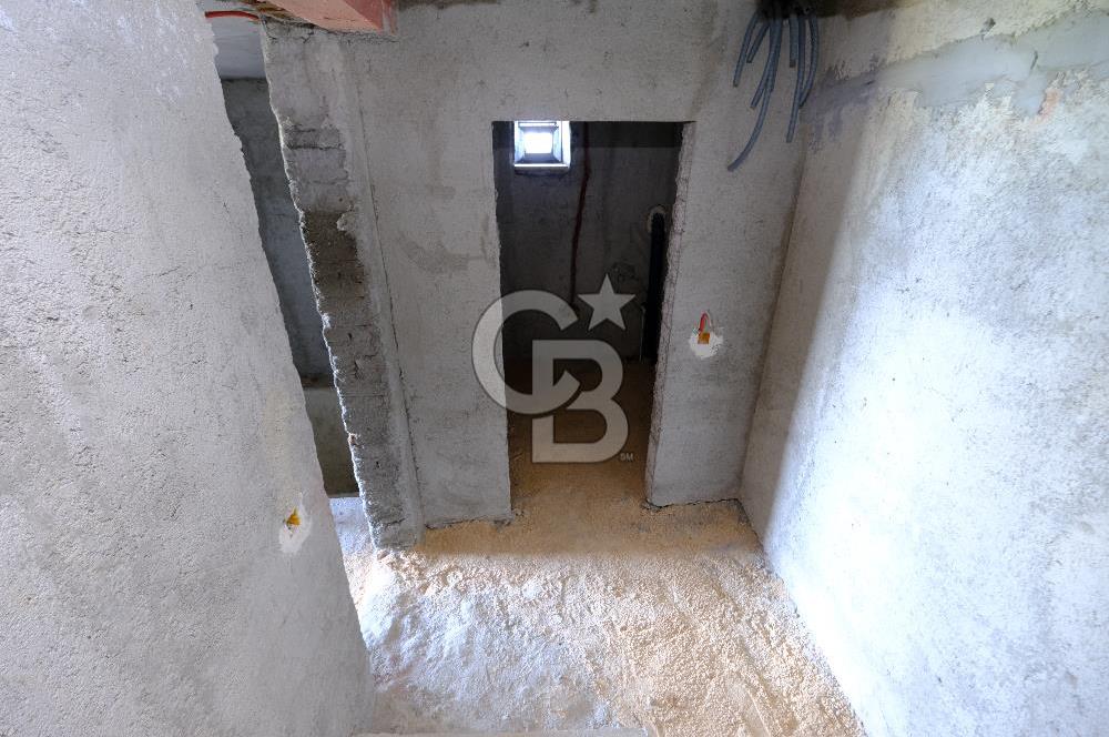 TRİLYEDE SATILIK MUHTEŞEM PANORAMİK DENİZ MANZARALI 3+1 VİLLA