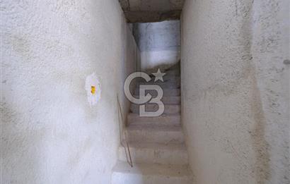 TRİLYEDE SATILIK MUHTEŞEM PANORAMİK DENİZ MANZARALI 3+1 VİLLA