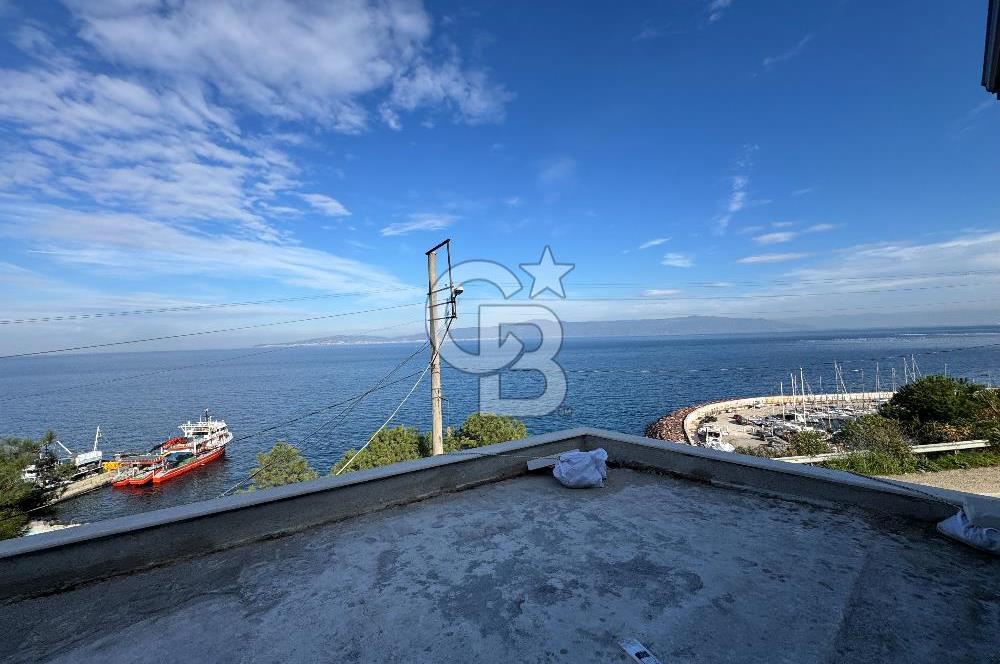 TRİLYEDE SATILIK MUHTEŞEM PANORAMİK DENİZ MANZARALI 3+1 VİLLA