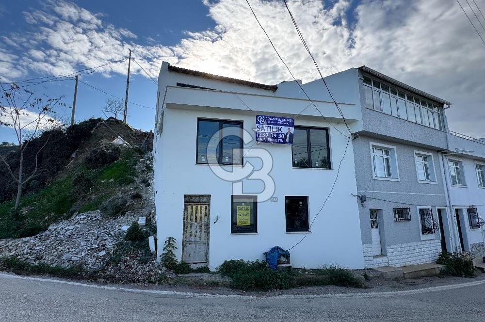 TRİLYEDE SATILIK MUHTEŞEM PANORAMİK DENİZ MANZARALI 3+1 VİLLA